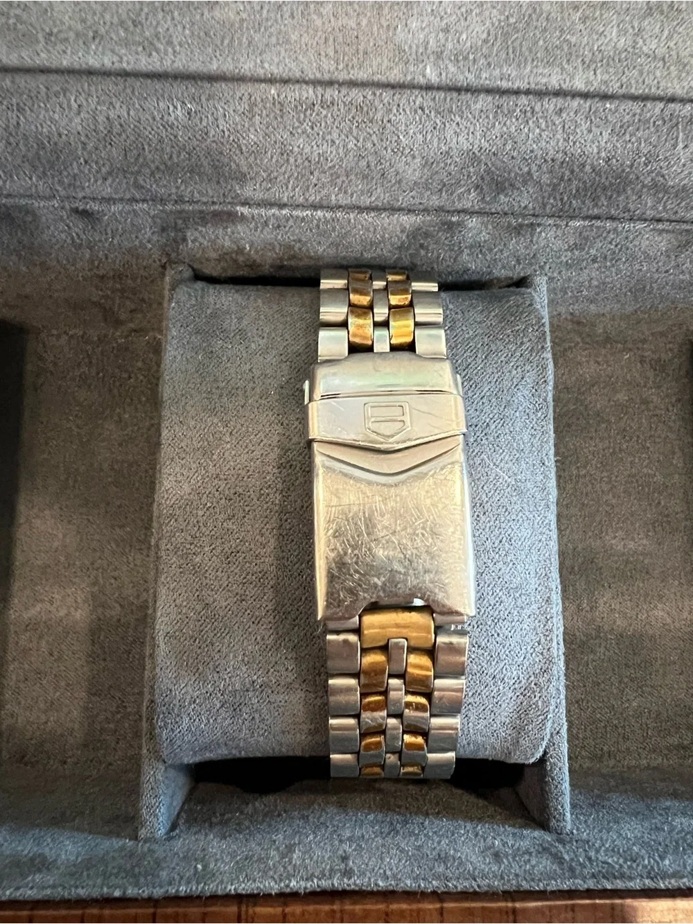 Tag Heuer date design resume
